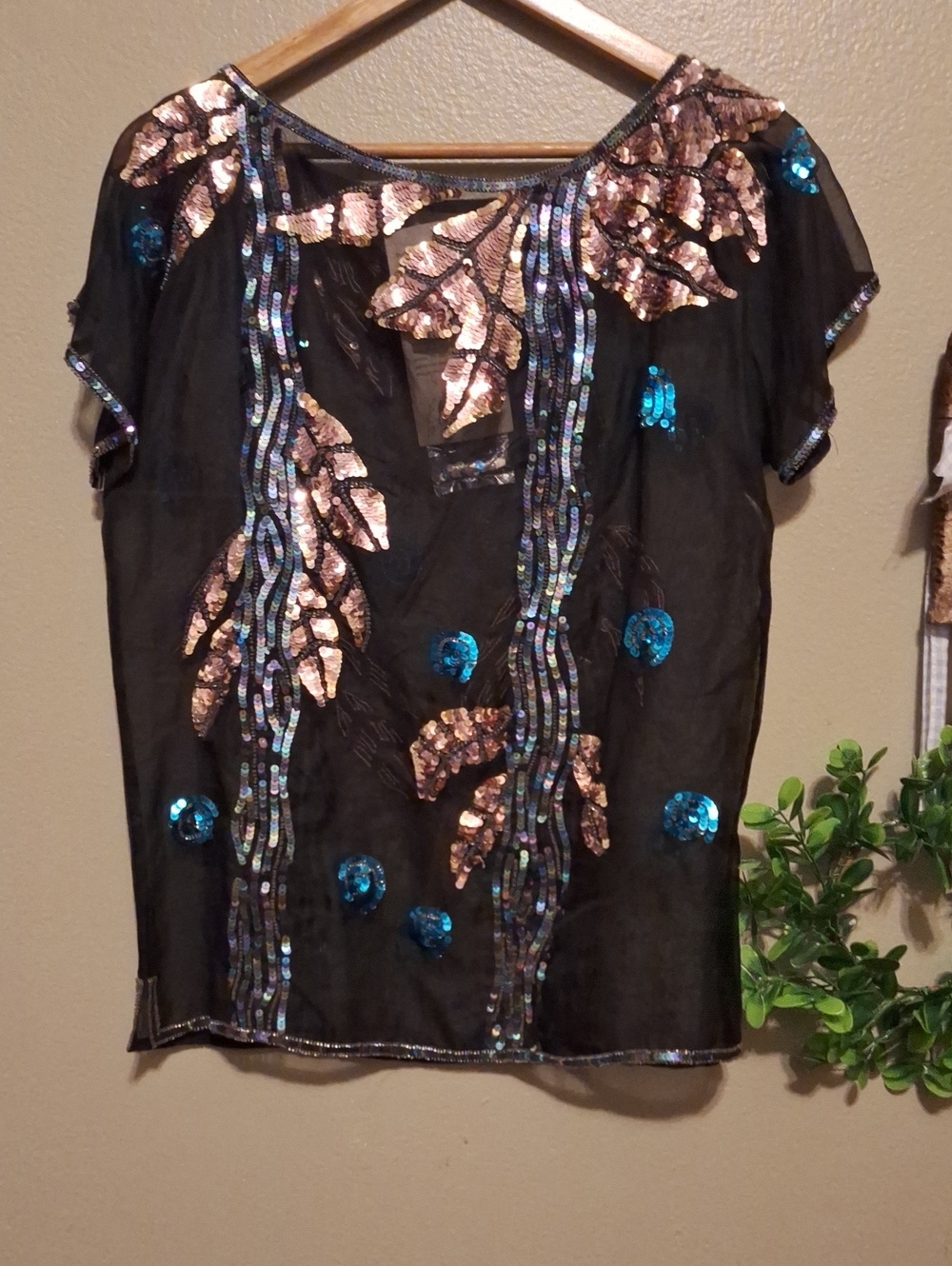 Argenti Embellished Black Sequin Short Sleeve Top - Rose Gold & Teal